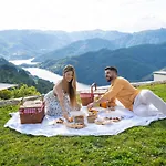 Pousadela Village & ヴィエイラ・ド・ミーニョ