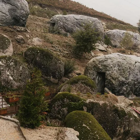 假日公园 Pousadela Village &